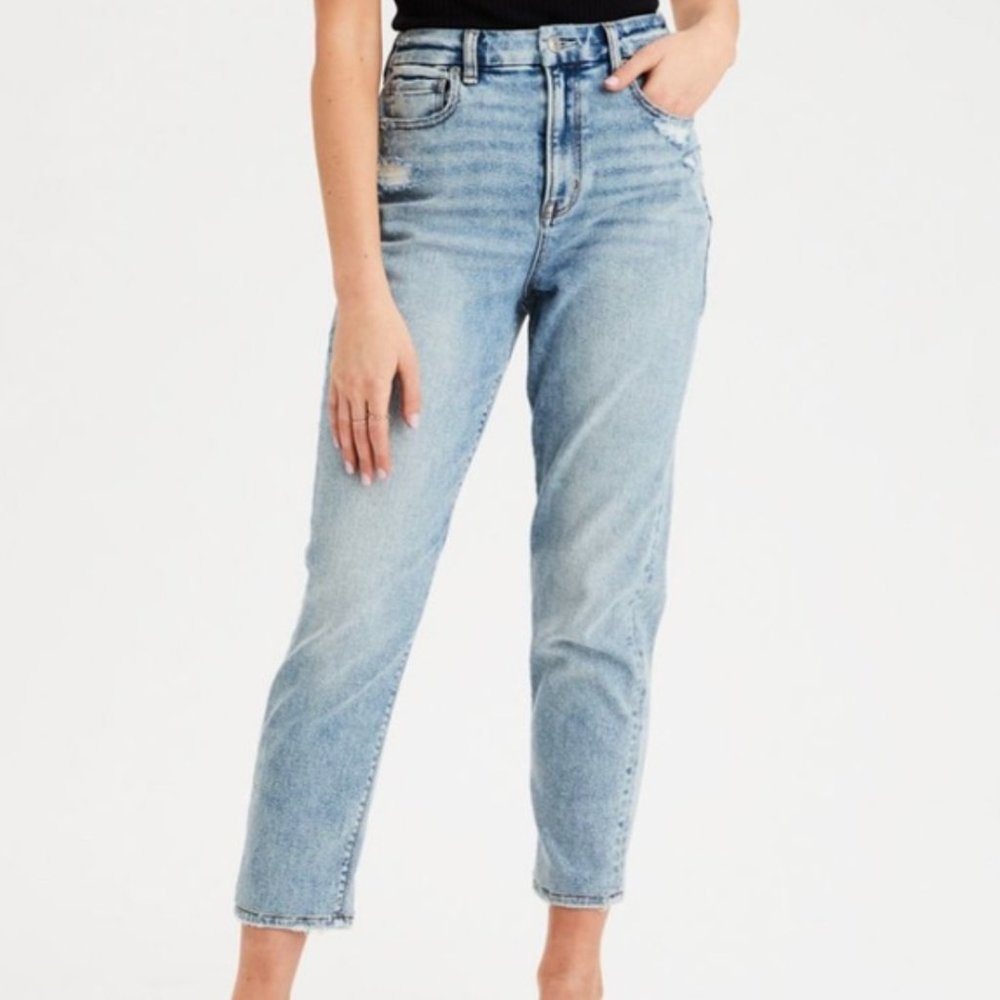 American Eagle Outfitters! Curvy Mom Jeans
